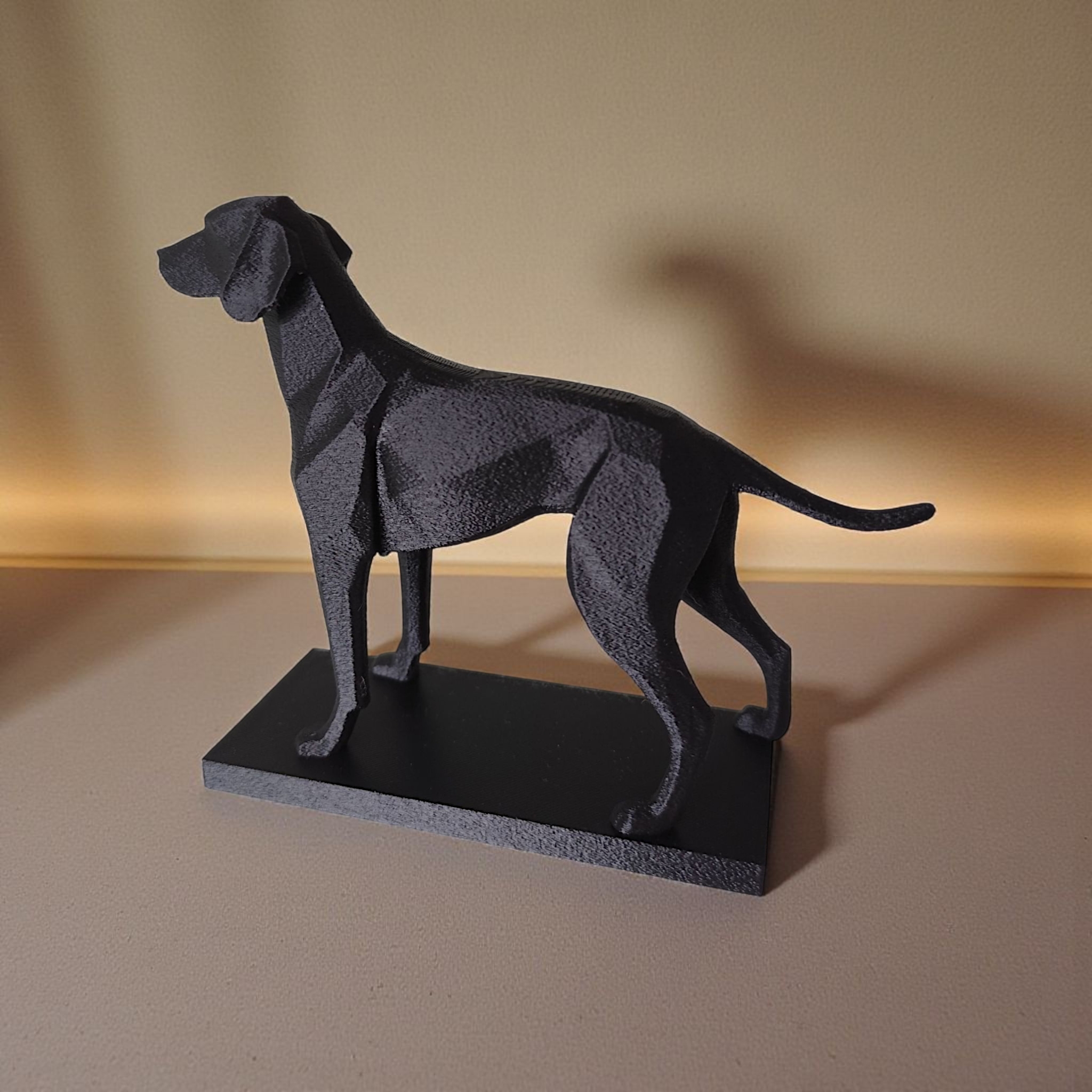 Minimalist hunting dog sculpture - side view